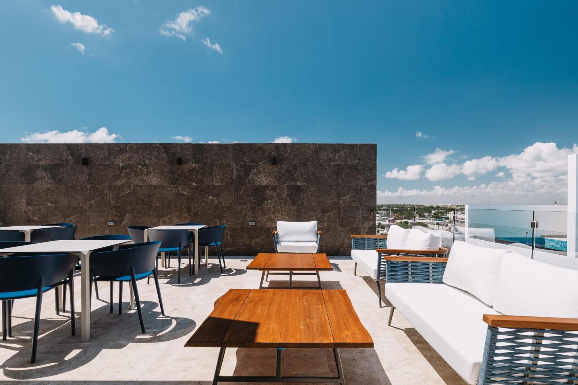 Cozy Pool And Roof Lounge 5 Blocks Playa del Carmen
