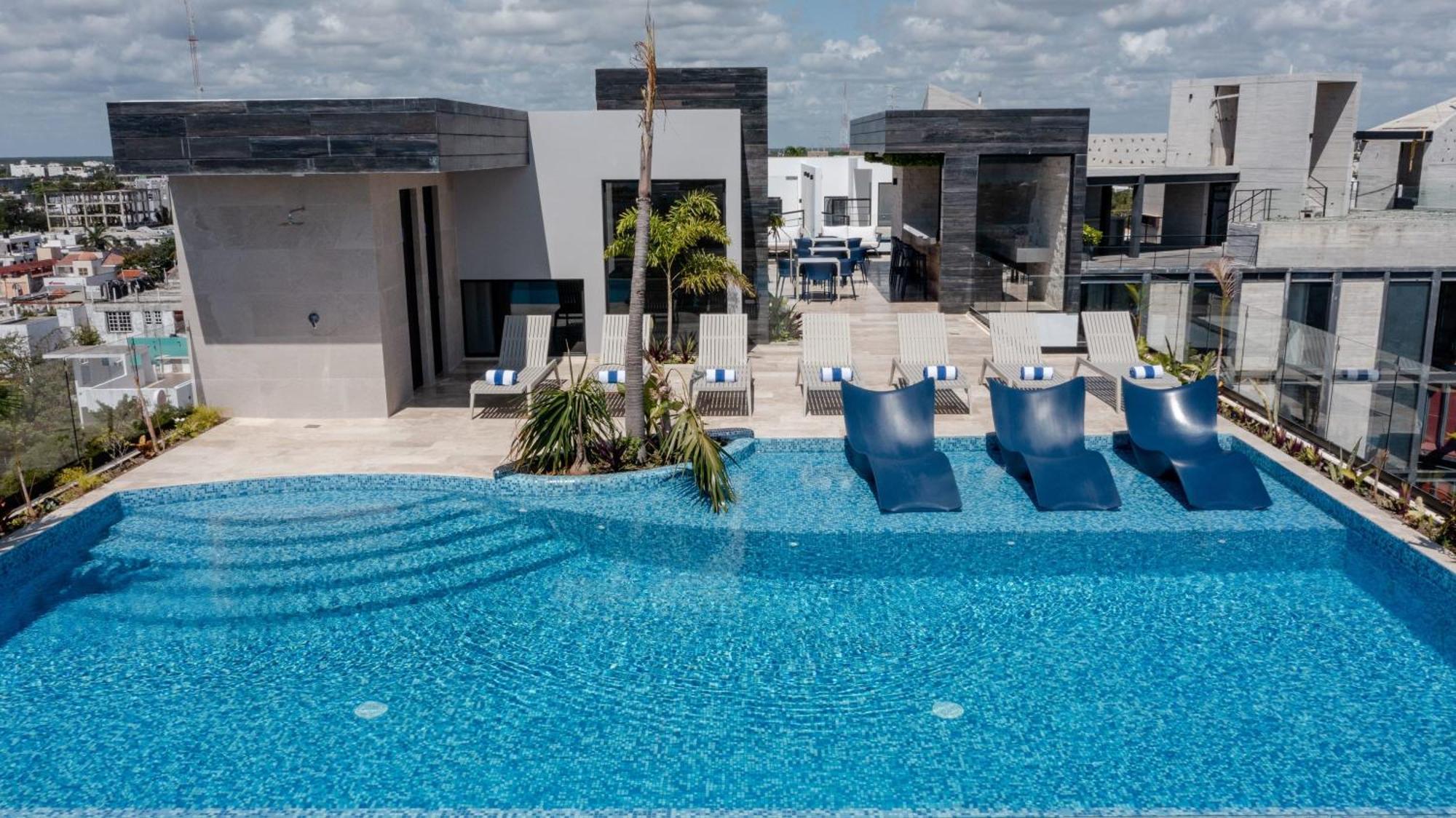 Cozy Pool And Roof Lounge 5 Blocks Playa del Carmen