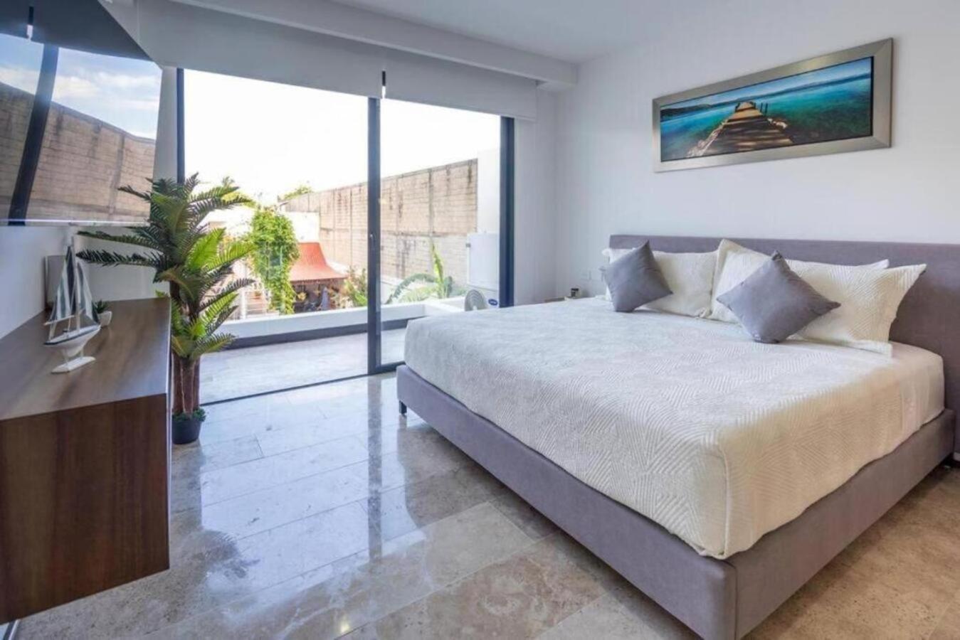 Cozy Pool And Roof Lounge 5 Blocks Playa del Carmen